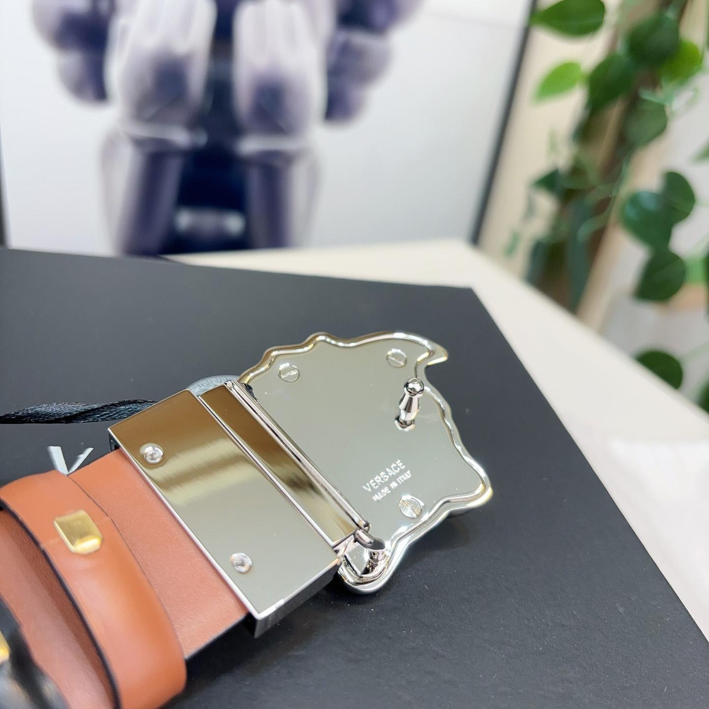Versace Reversible Leather Belt    40mm - PerfectKickZ
