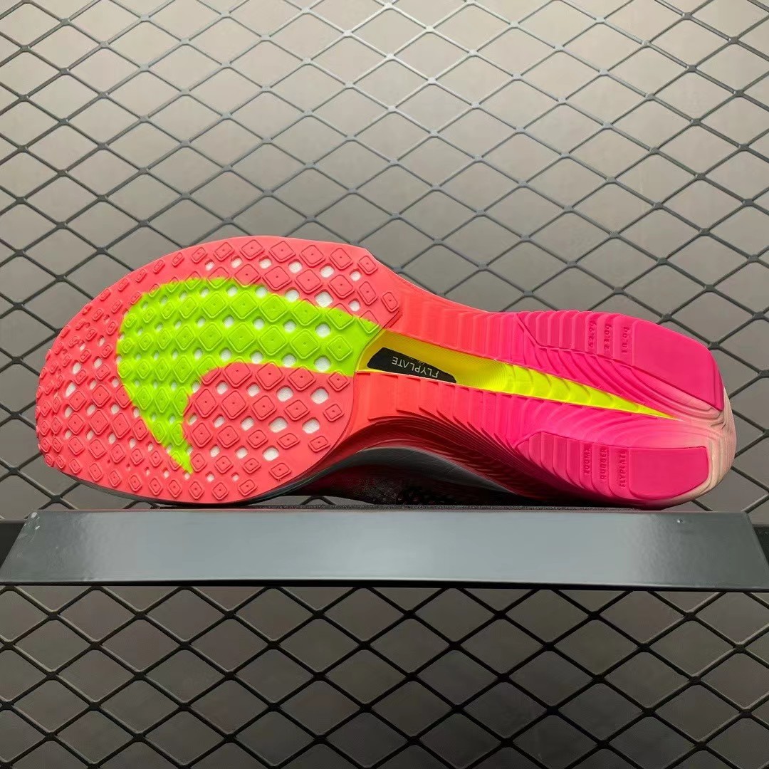 Nike Zoom X Vaporfly NEXT Sneakers      FQ8109-331 - PerfectKickZ