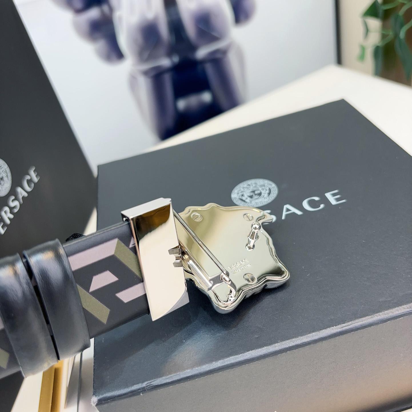 Versace Reversible Leather Belt    40mm - PerfectKickZ