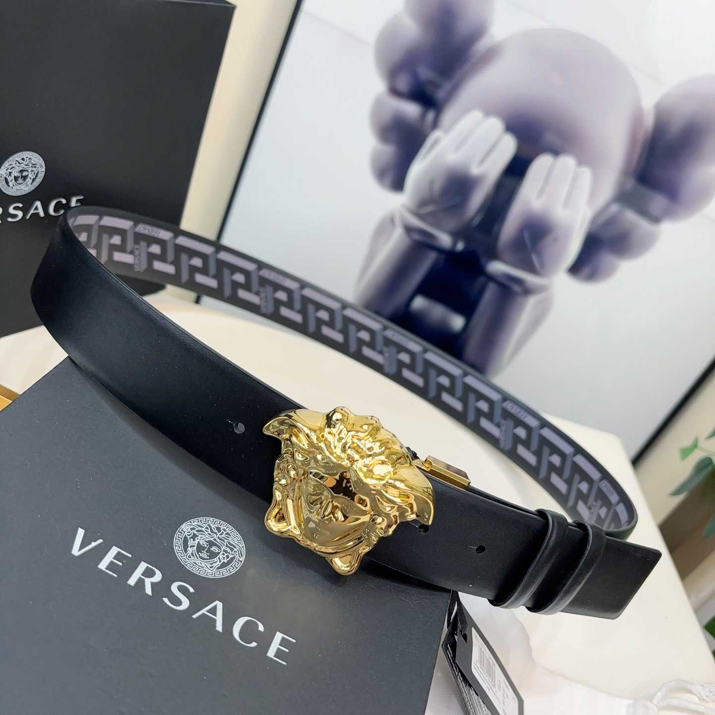 Versace Reversible Leather Belt    40mm - PerfectKickZ