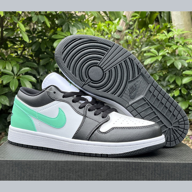 Air Jordan 1 Low Sneaker  553558-131 - PerfectKickZ