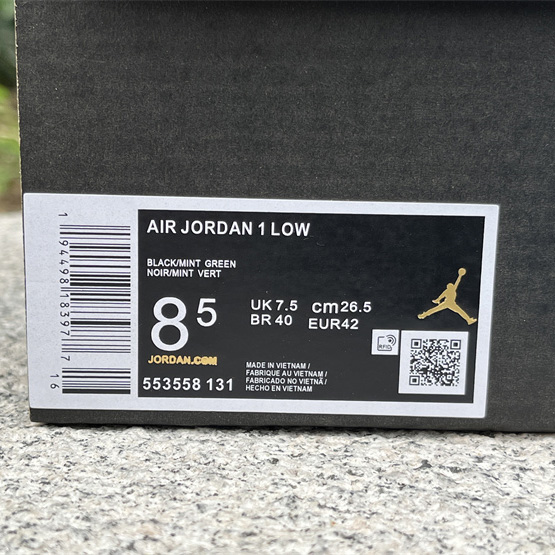 Air Jordan 1 Low Sneaker  553558-131 - PerfectKickZ