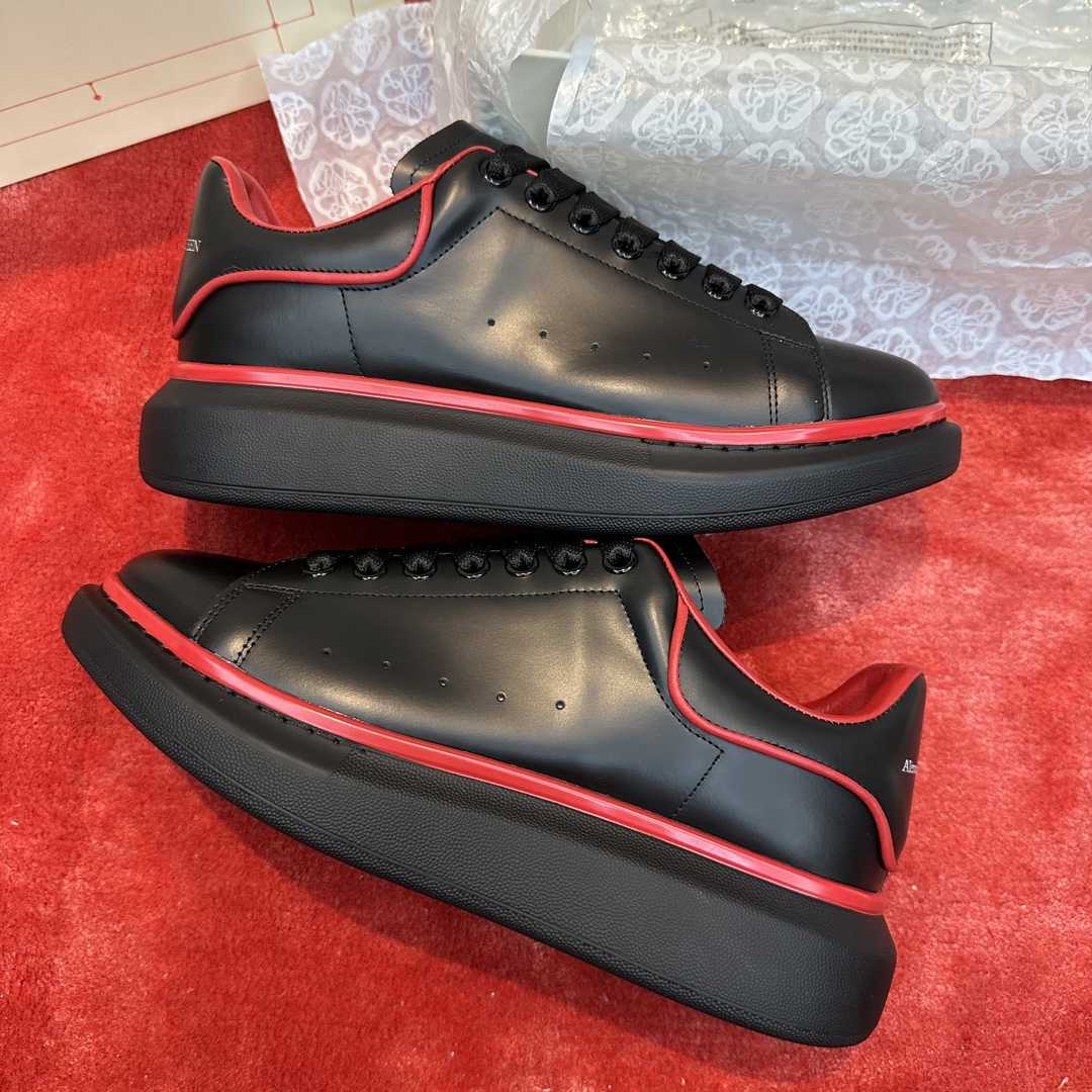 Alexander Mqueen Oversized Sneakers - 