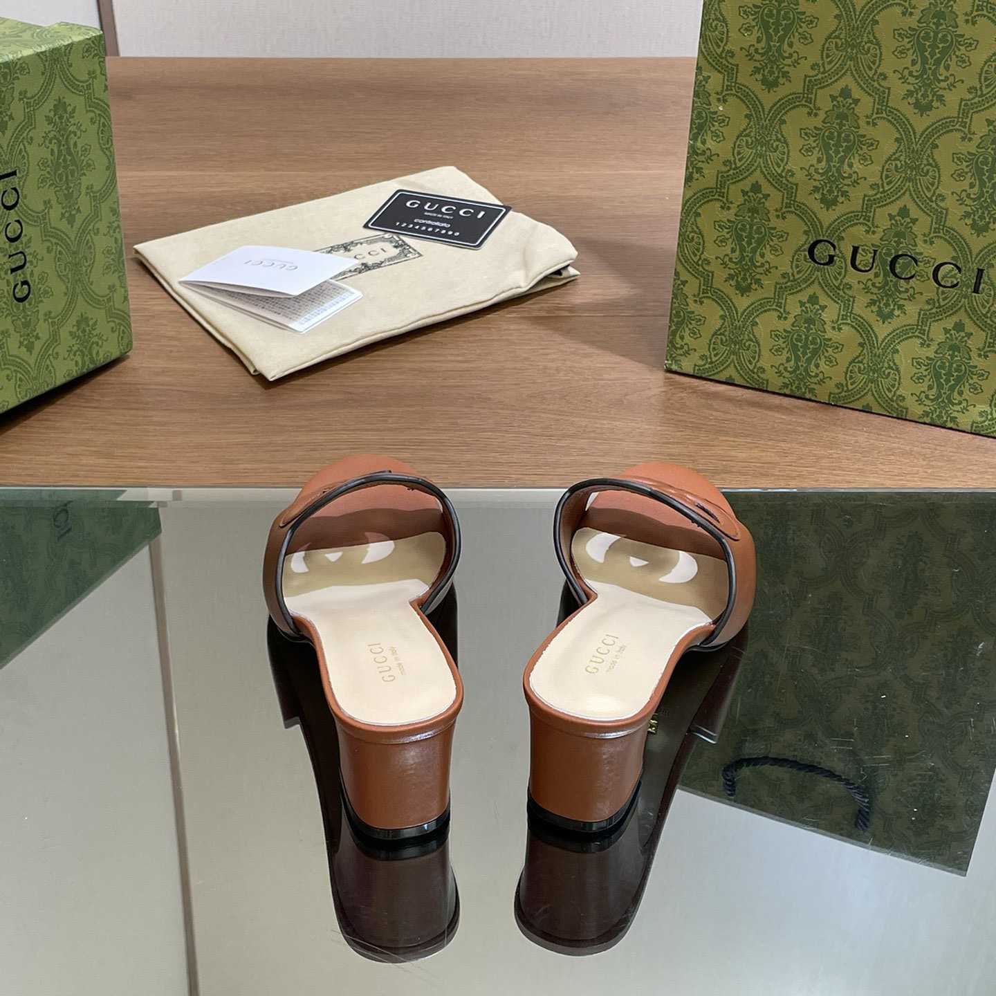 Gucci Women's Interlocking G Slide Sandal  - PerfectKickZ
