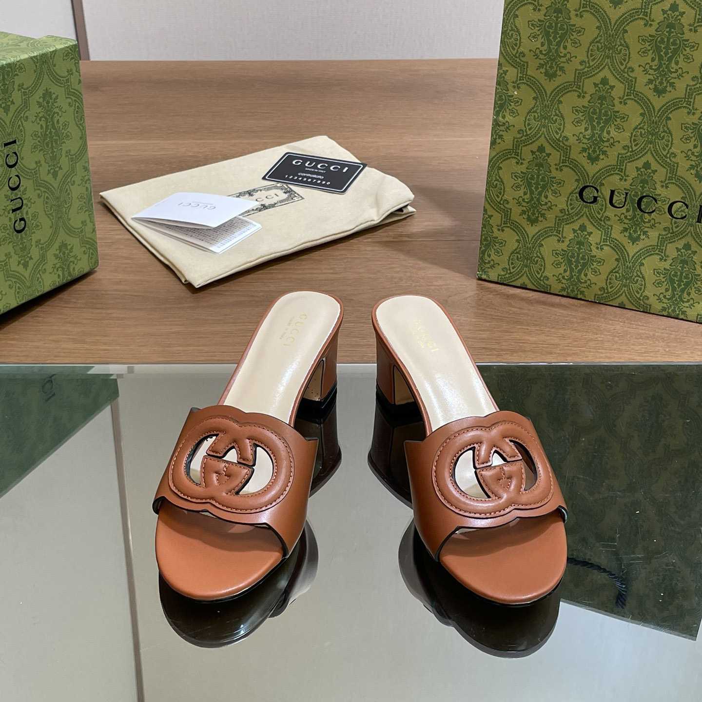 Gucci Women's Interlocking G Slide Sandal  - PerfectKickZ