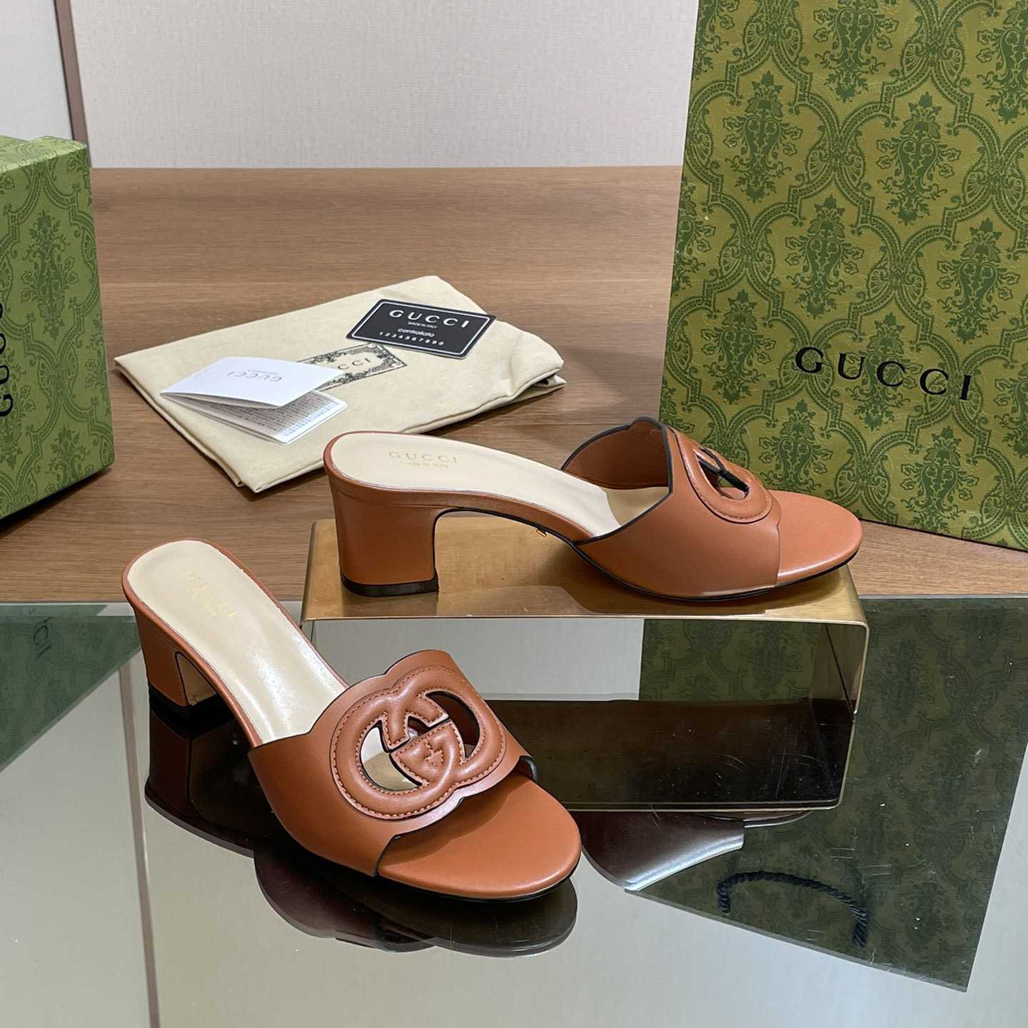 Gucci Women's Interlocking G Slide Sandal  - PerfectKickZ