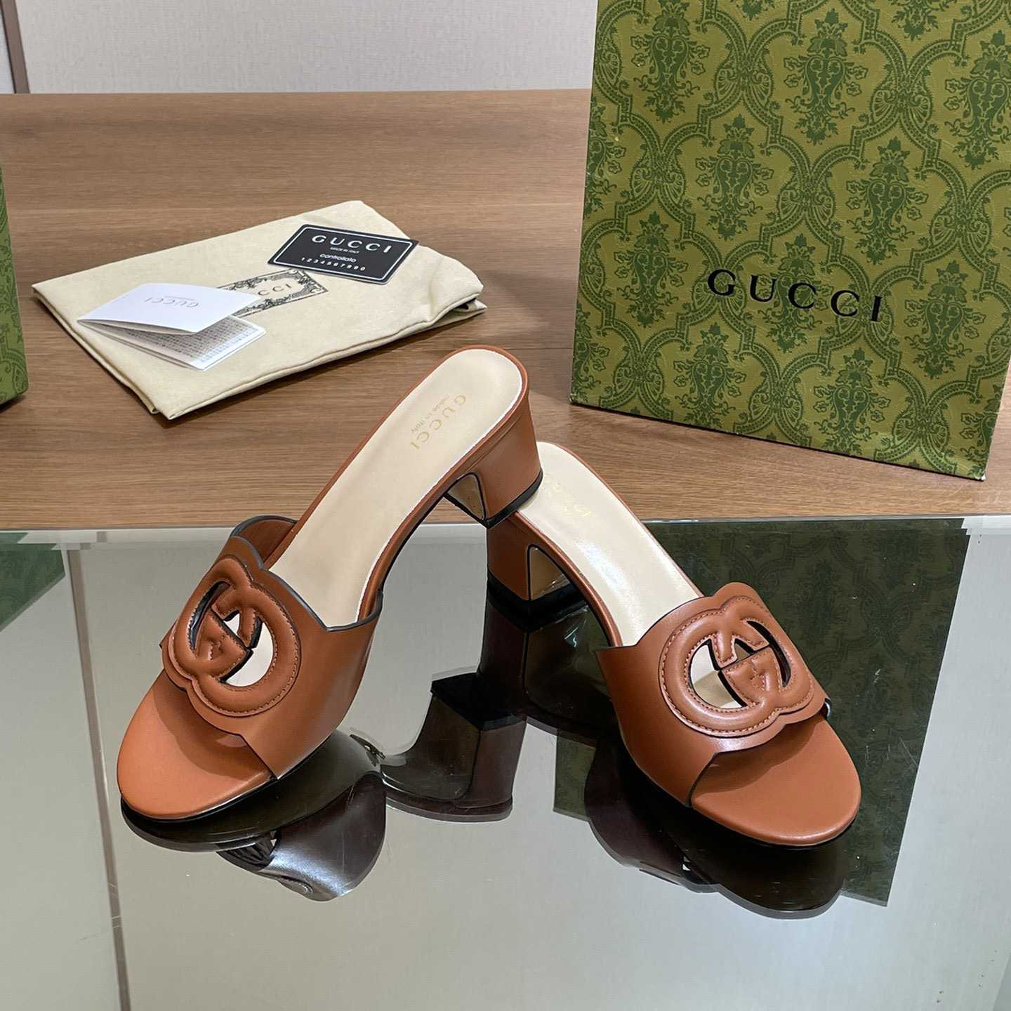 Gucci Women's Interlocking G Slide Sandal  - PerfectKickZ
