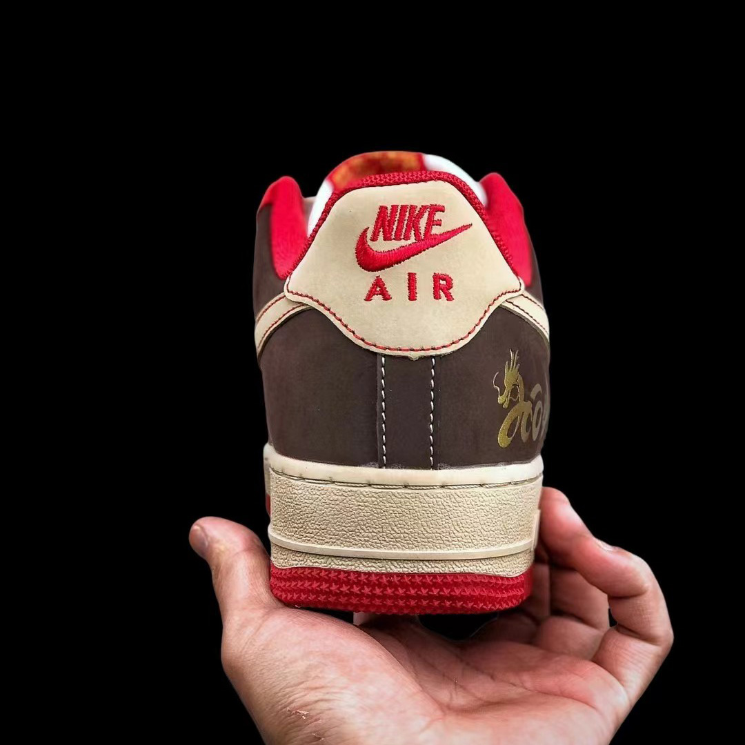 Nike SB Dunk Low Sneaker      - PerfectKickZ