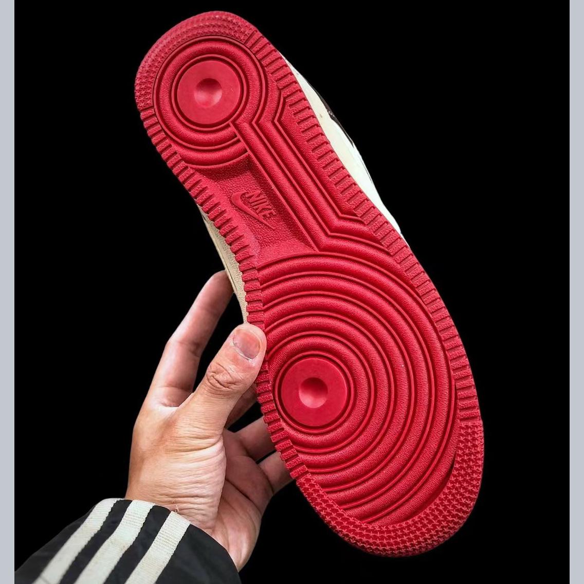 Nike SB Dunk Low Sneaker      - PerfectKickZ