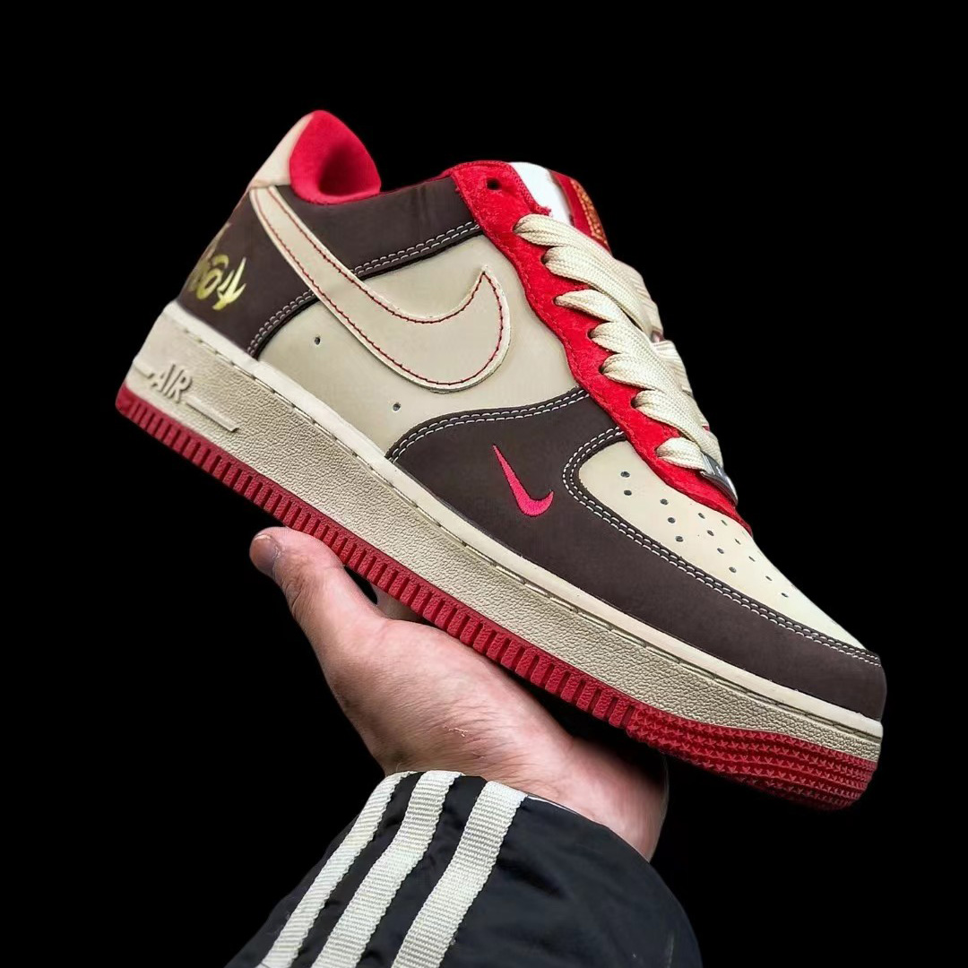 Nike SB Dunk Low Sneaker      - PerfectKickZ