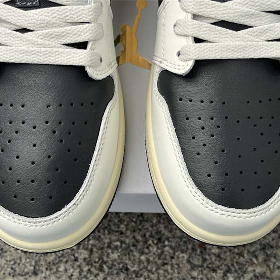 Air Jordan 1 Low WMNS “Jade Smoke” Sneaker    DC0774-001  - PerfectKickZ