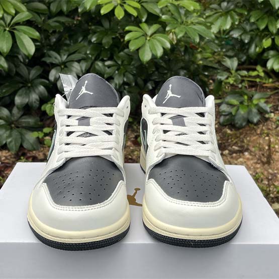 Air Jordan 1 Low WMNS “Jade Smoke” Sneaker    DC0774-001  - PerfectKickZ