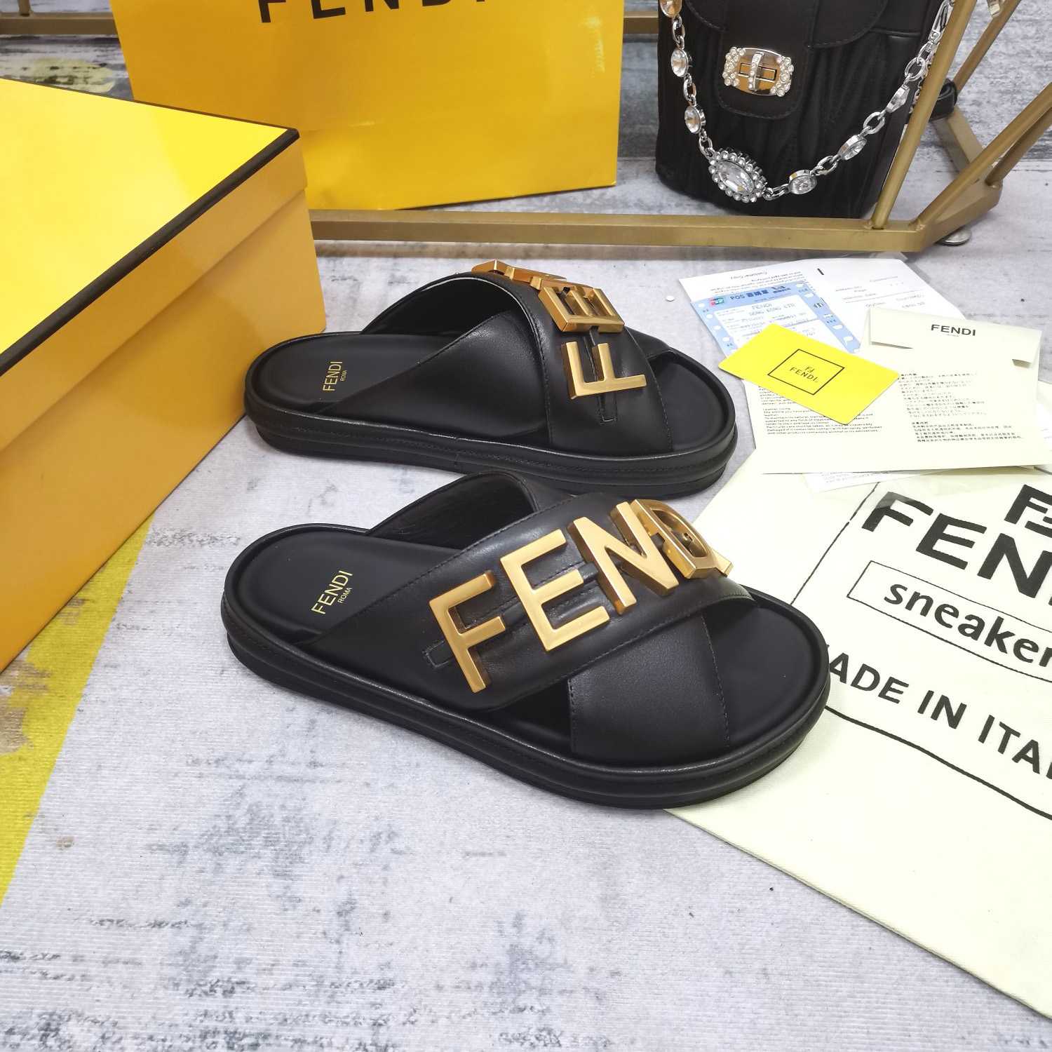 Fendi Slides - 