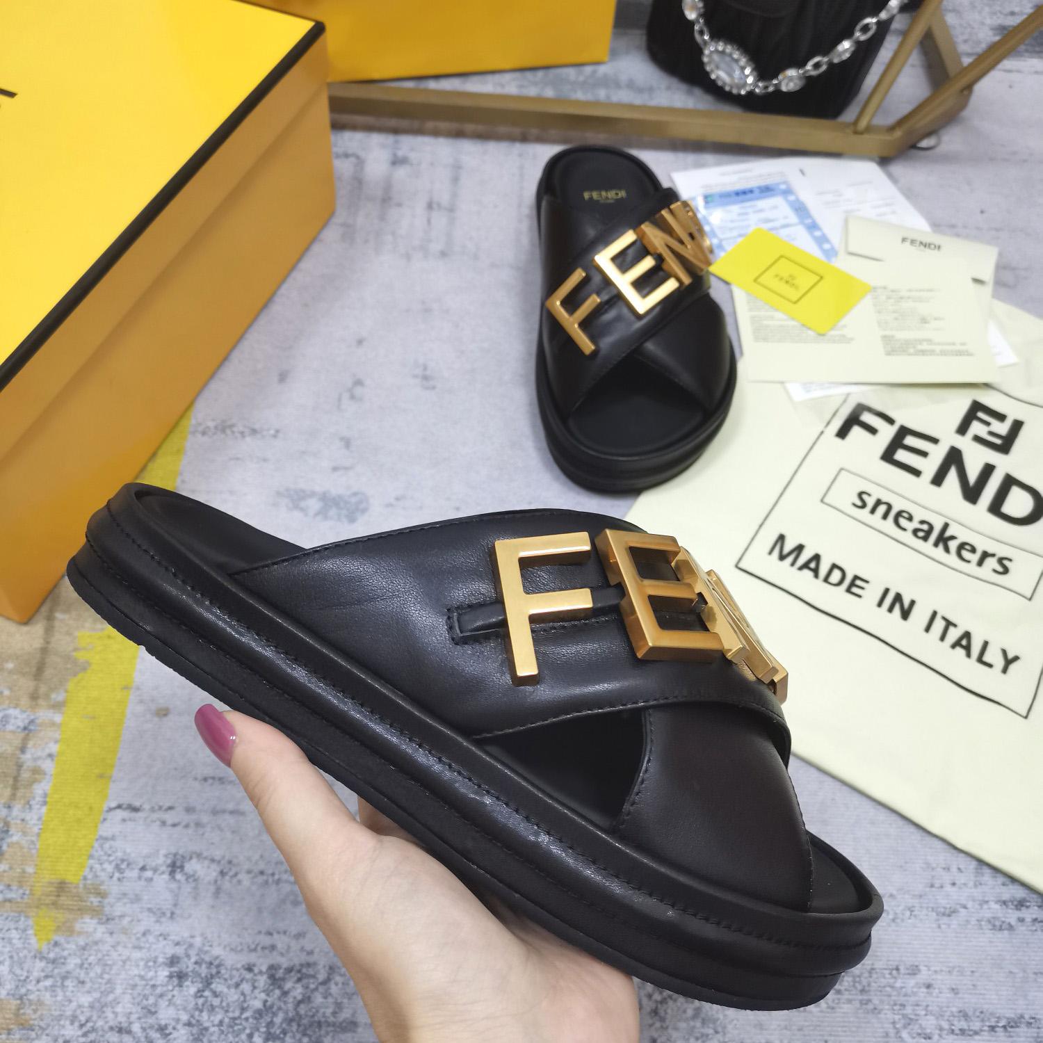 Fendi Slides - 