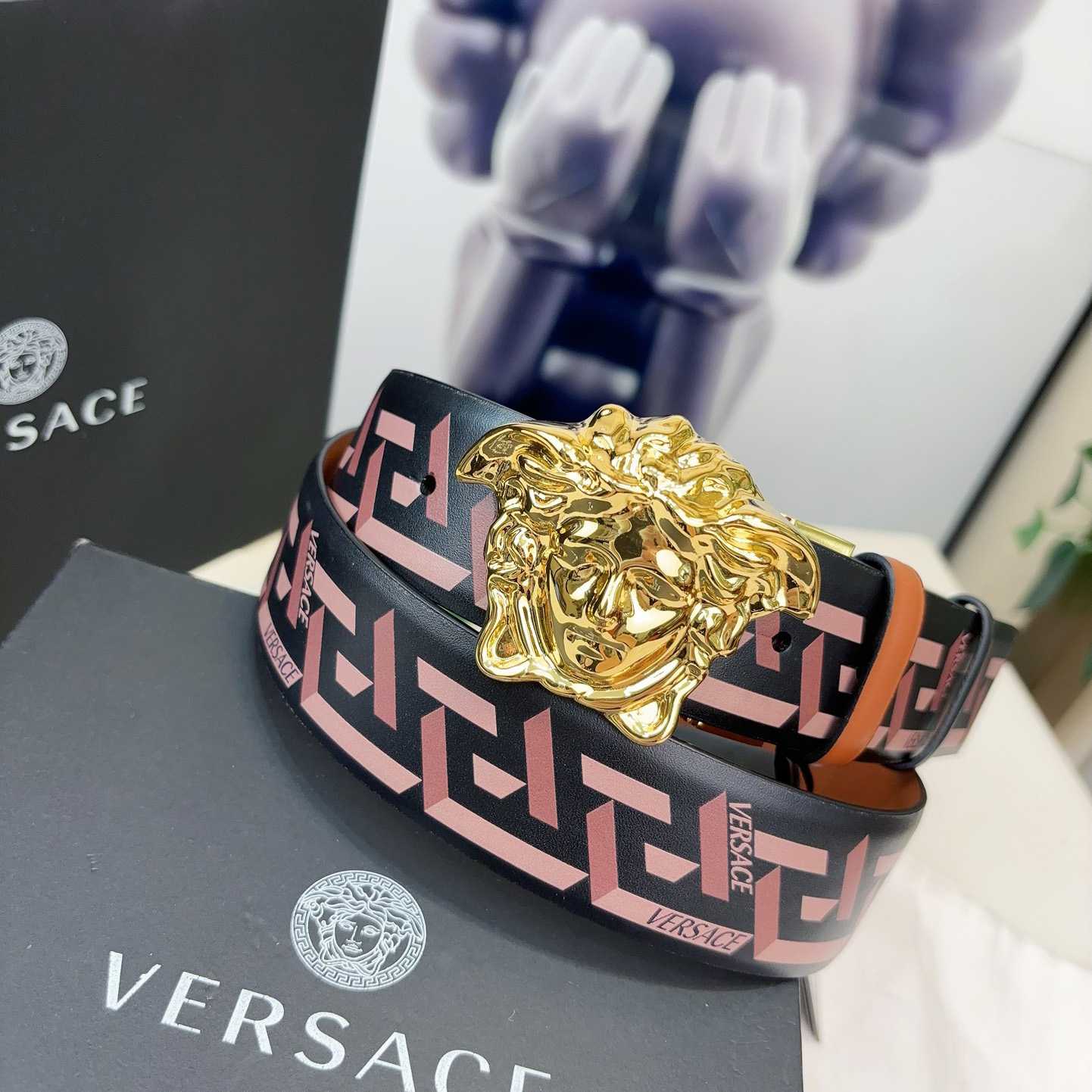 Versace Reversible Leather Belt    40mm - 