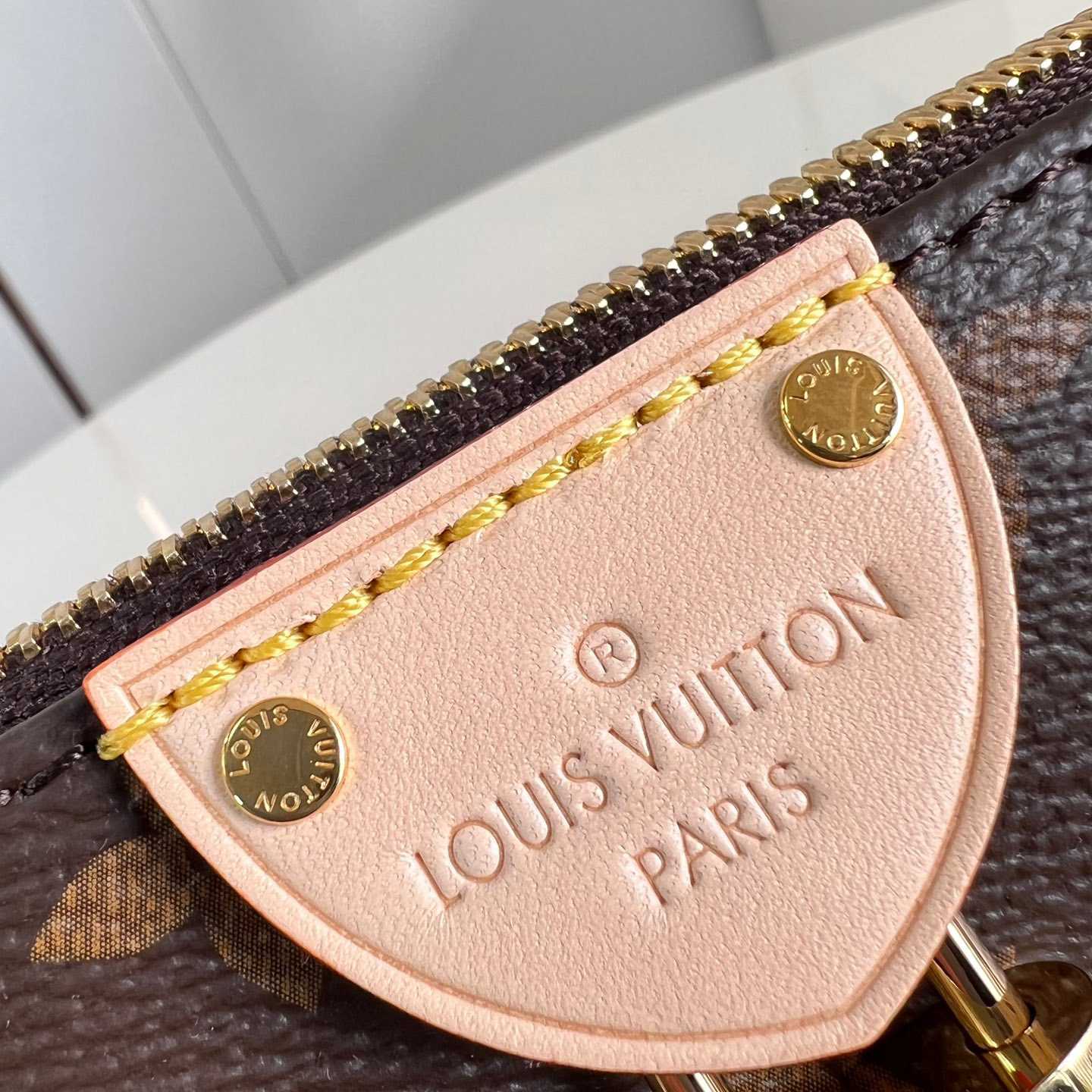Louis Vuitton Pochette Tirette   M47123 - PerfectKickZ