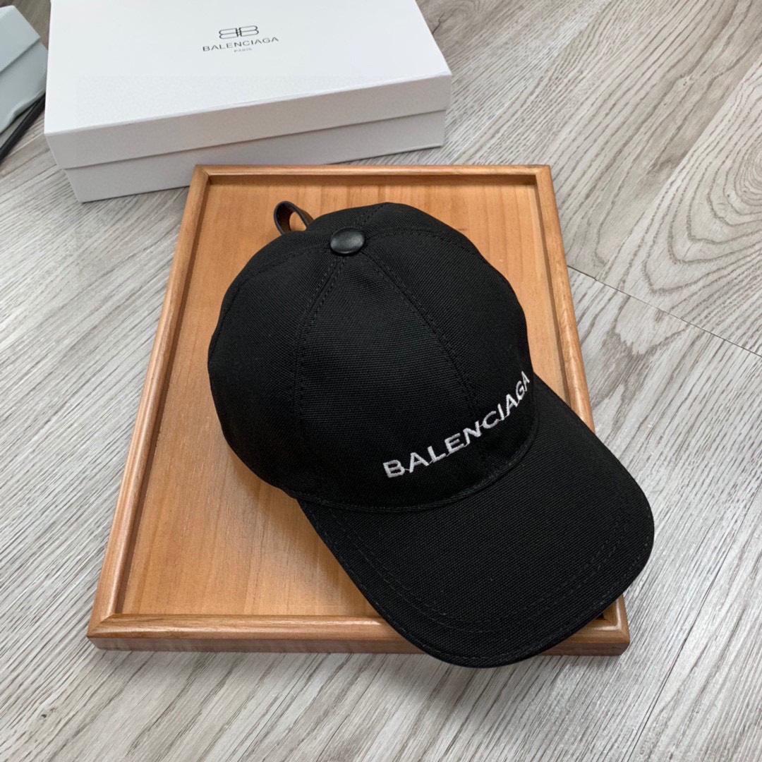 Balenciaga Embroidered-logo Six-panel Cap - PerfectKickZ