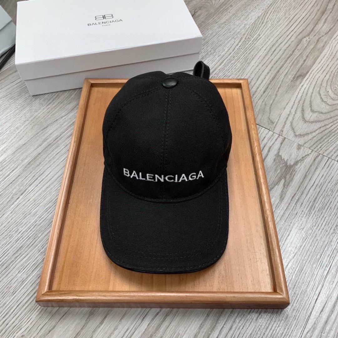 Balenciaga Embroidered-logo Six-panel Cap - PerfectKickZ