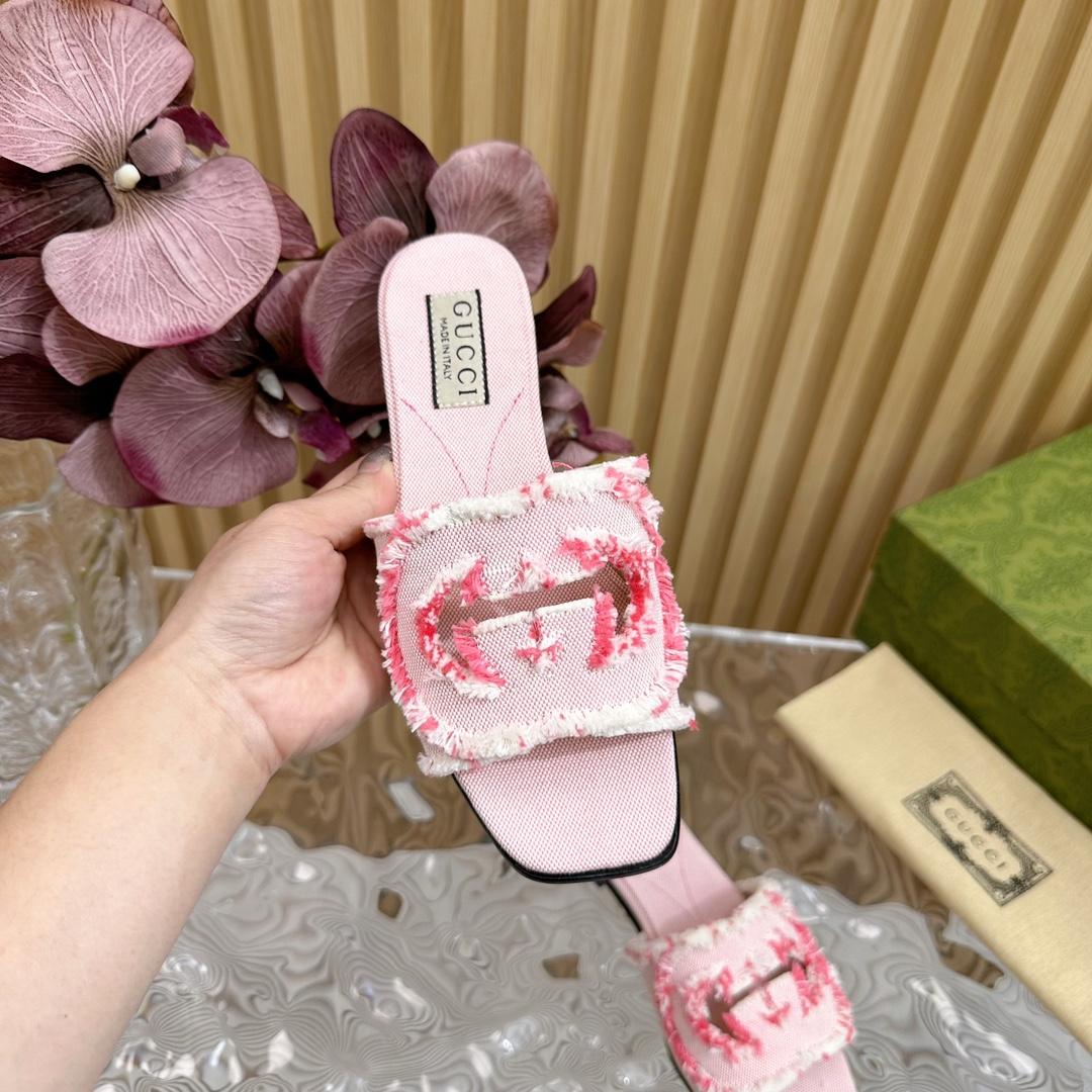 Gucci Women's Interlocking G Slide Sandal - PerfectKickZ