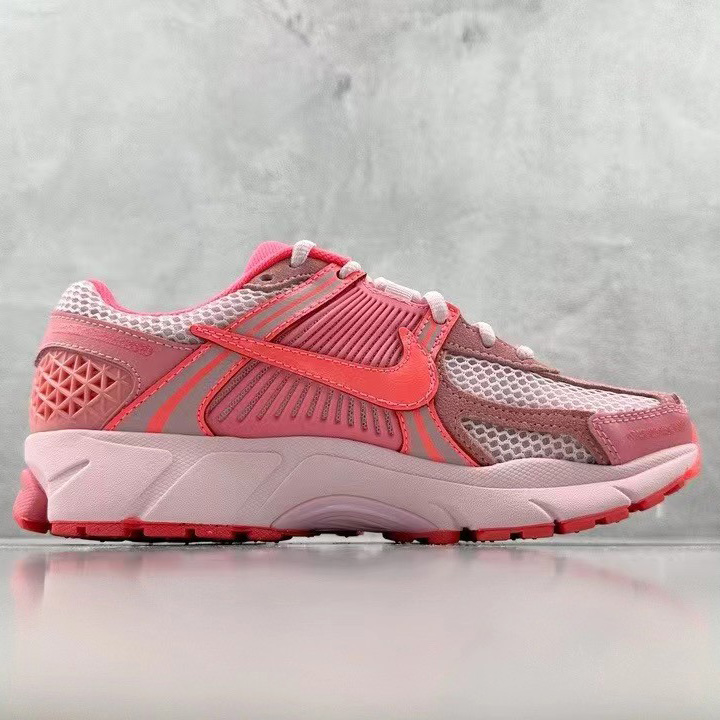 Nike Air Zoom Vomero 5 Sneaker    FQ0257 666 - PerfectKickZ