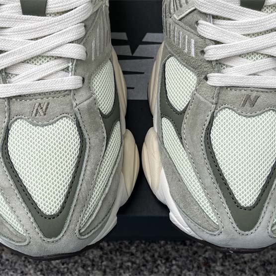 New Balance 9060 Sneakers      U9060EEC - PerfectKickZ