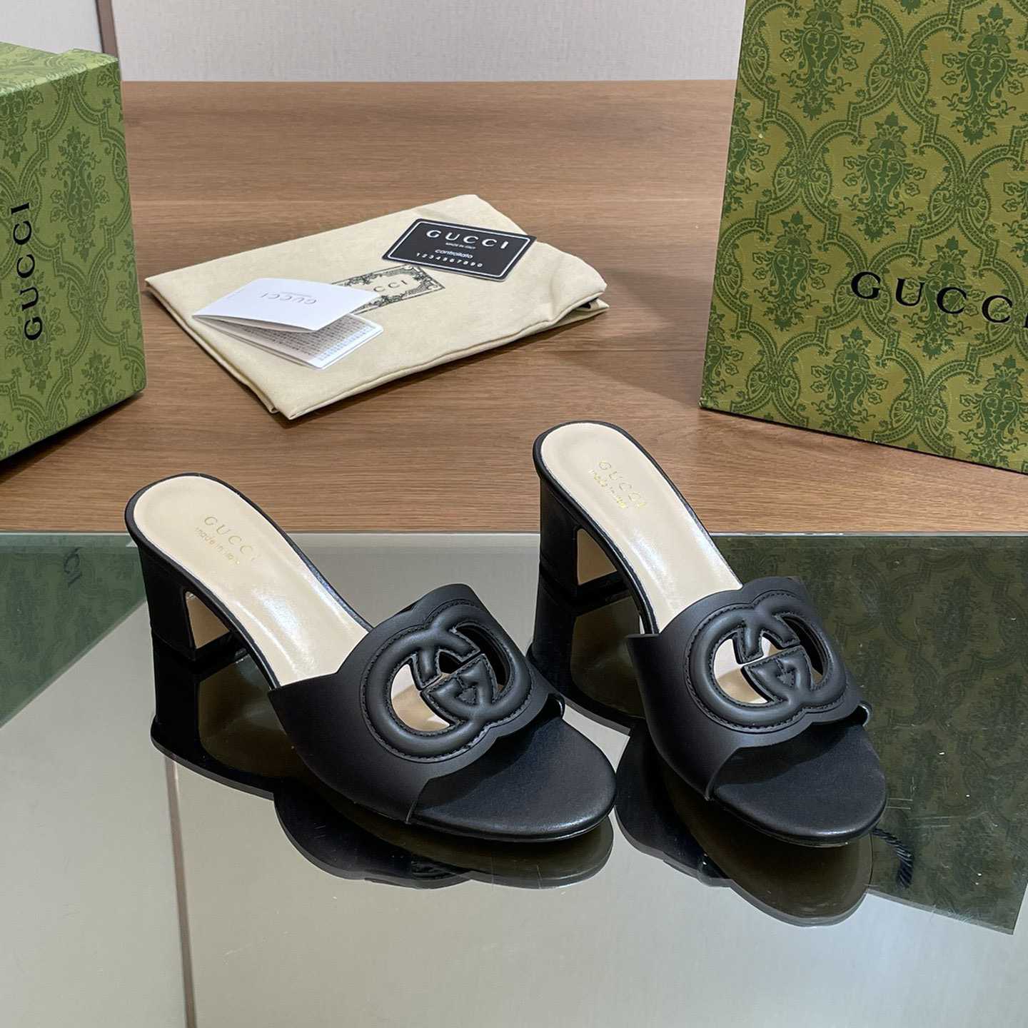 Gucci Women's Interlocking G Slide Sandal  - PerfectKickZ