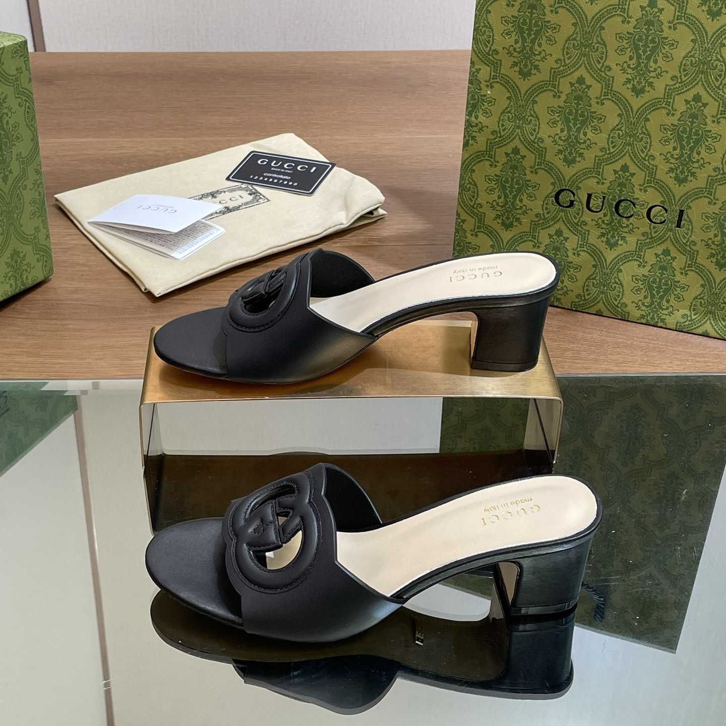 Gucci Women's Interlocking G Slide Sandal  - PerfectKickZ