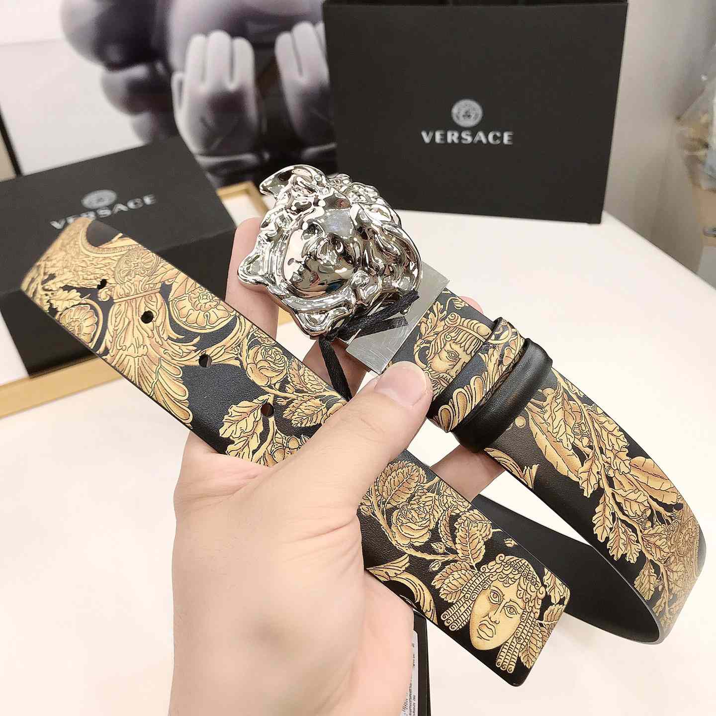 Versace Barocco Reversible Leather Belt    40mm - PerfectKickZ
