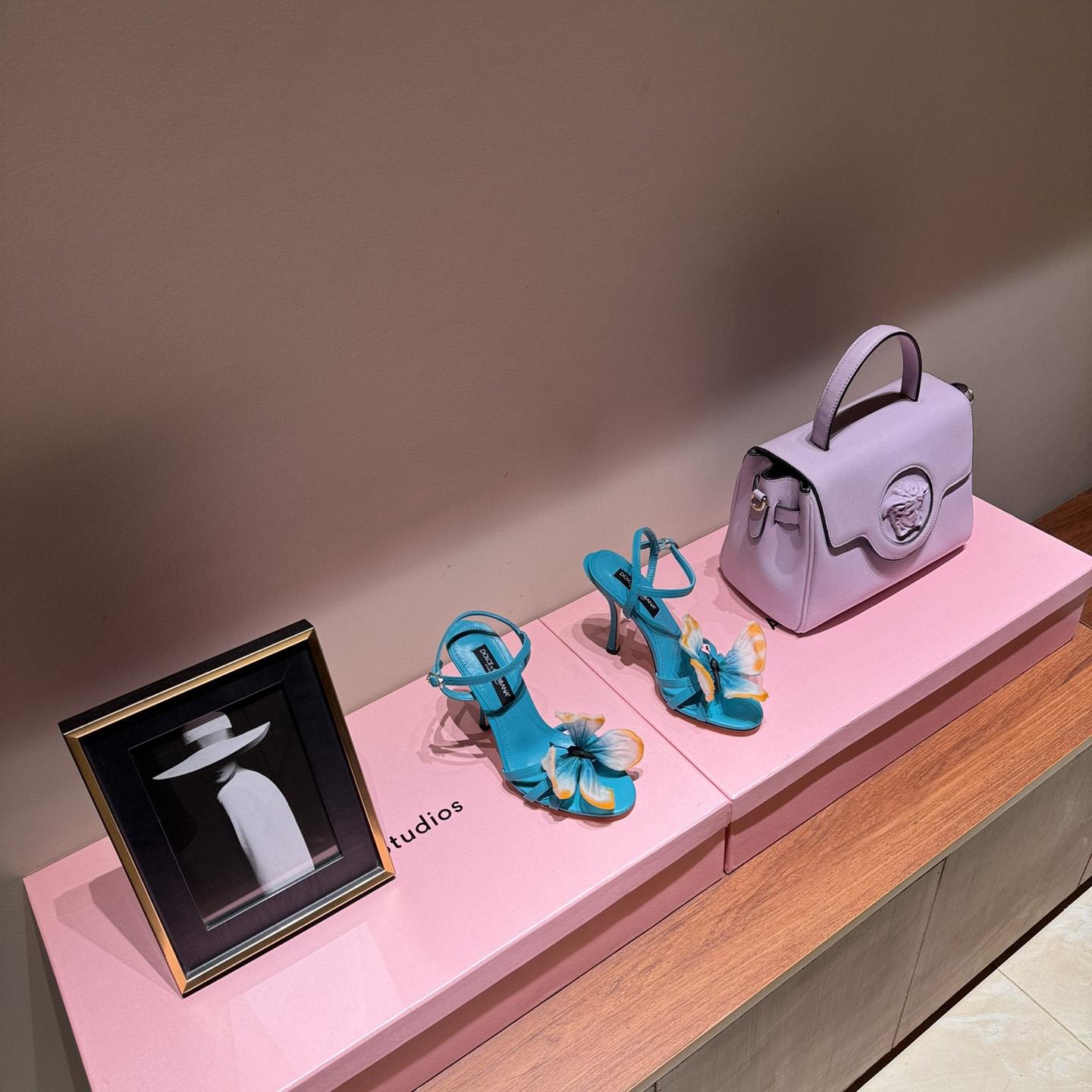 Dolce & Gabbana Butterfly Appliqué Sandals - PerfectKickZ