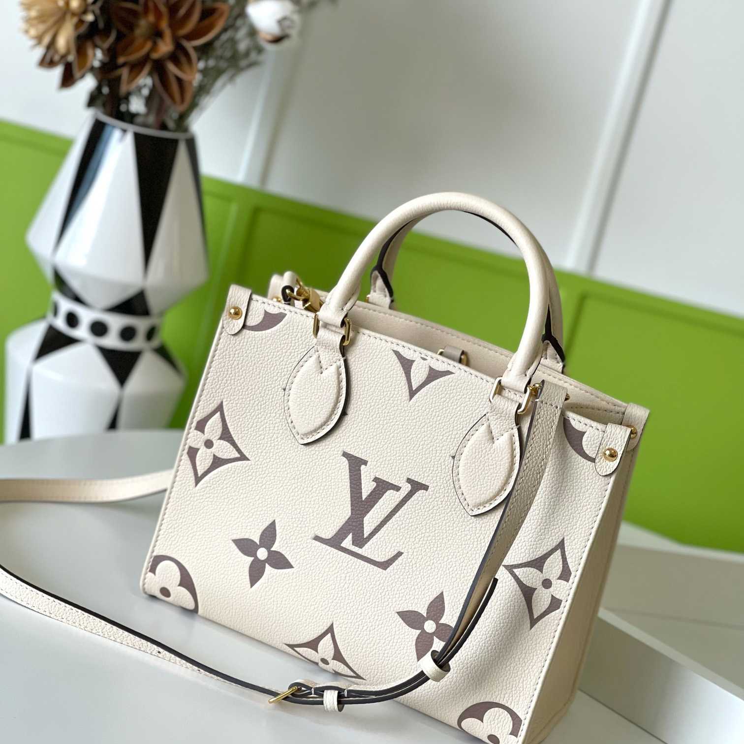 Louis Vuitton OnTheGo   M45654   25-19-11.5cm - PerfectKickZ