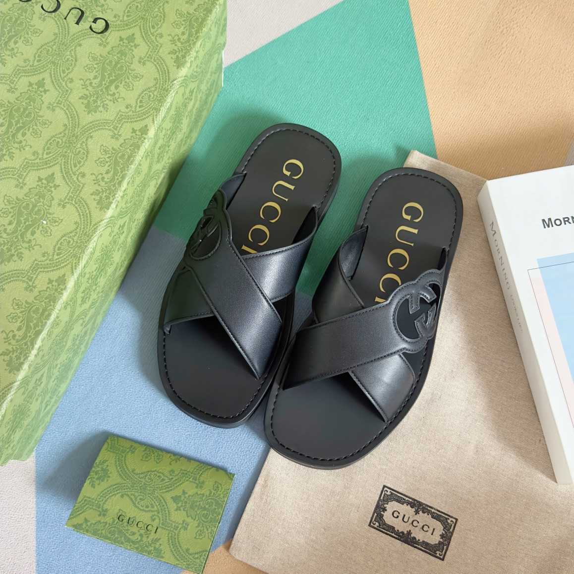 Gucci Men's Interlocking G Slide Sandal - PerfectKickZ