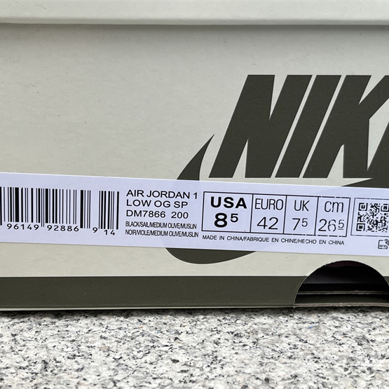 Travis Scott x Air Jordan 1 Low OG Sneaker      DM7866-200 - PerfectKickZ