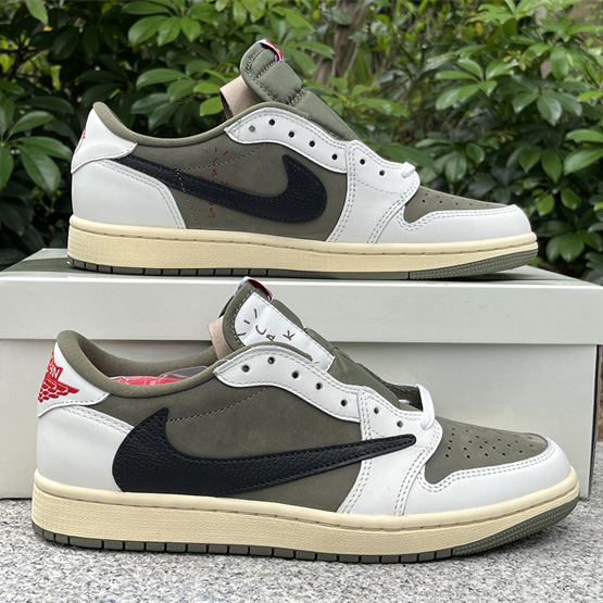 Travis Scott x Air Jordan 1 Low OG Sneaker      DM7866-200 - PerfectKickZ