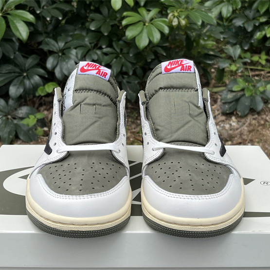 Travis Scott x Air Jordan 1 Low OG Sneaker      DM7866-200 - PerfectKickZ
