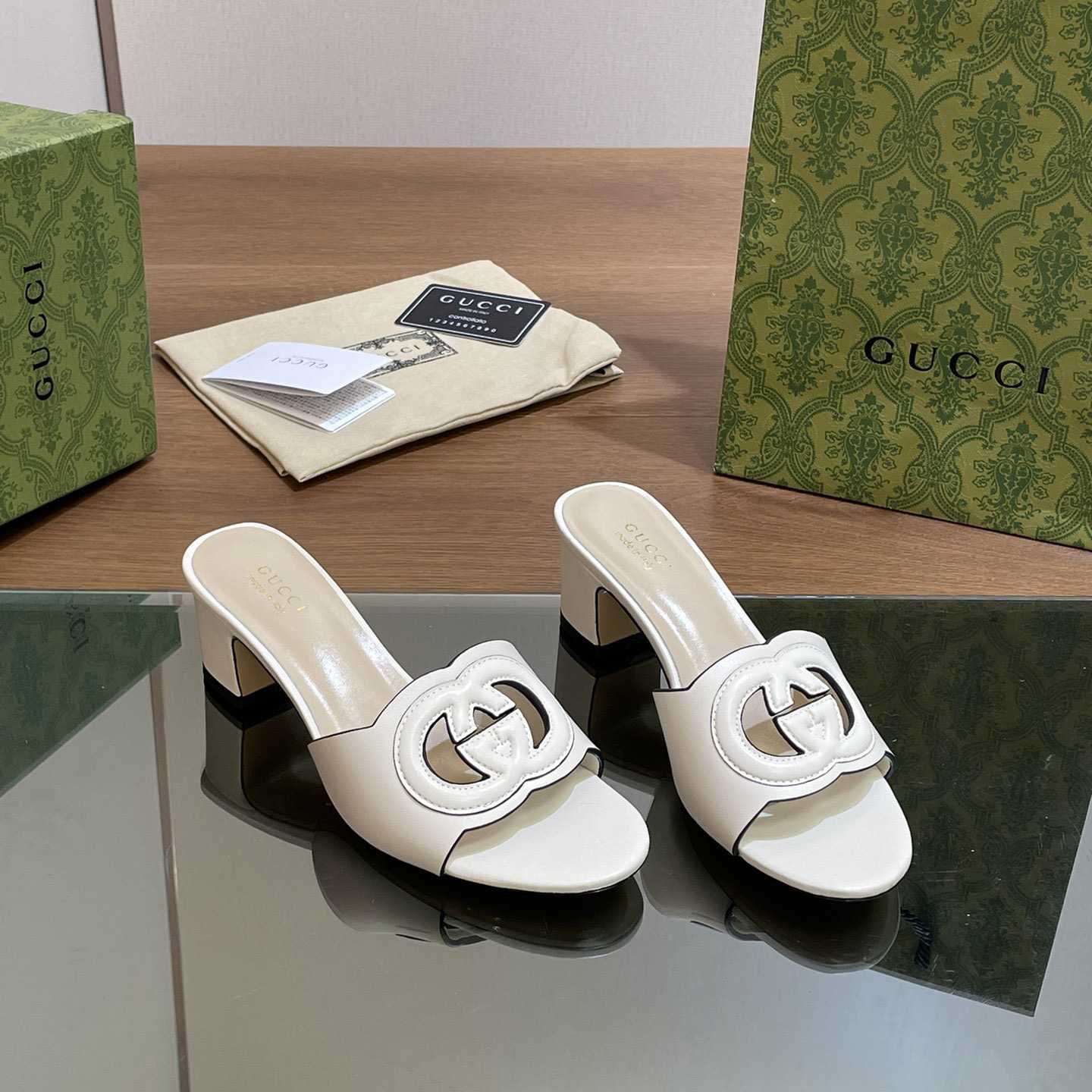 Gucci Women's Interlocking G Slide Sandal  - PerfectKickZ