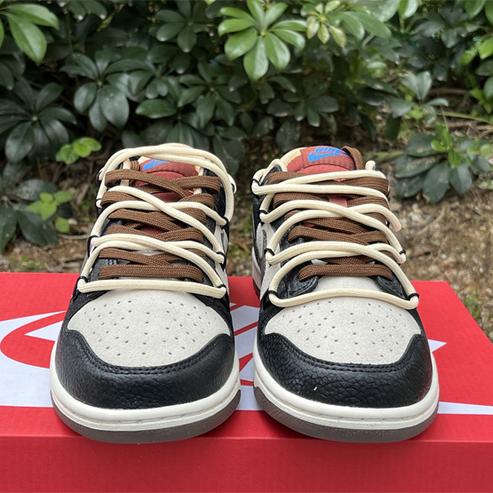 Nike Dunk Low Sneaker    DR9704-200 - PerfectKickZ