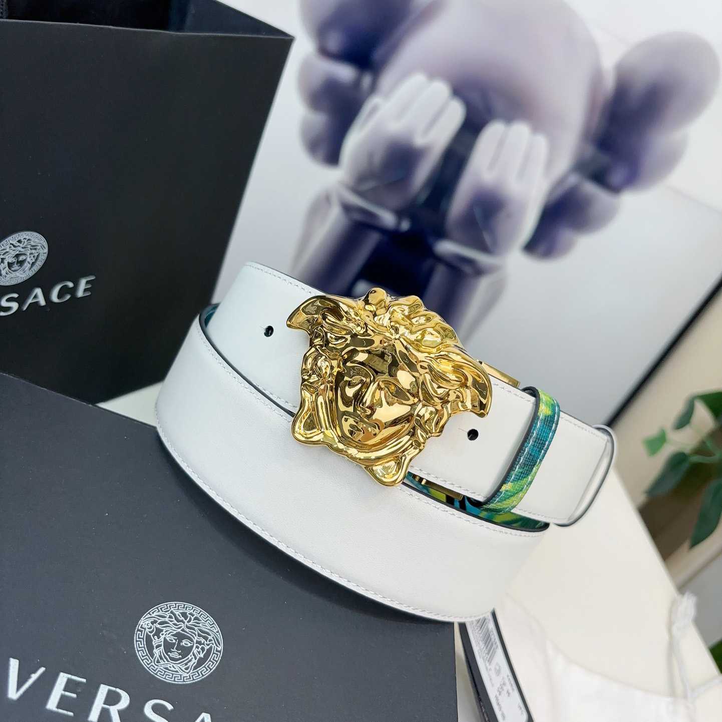 Versace Tiger La Medusa Leather Belt   40mm - PerfectKickZ