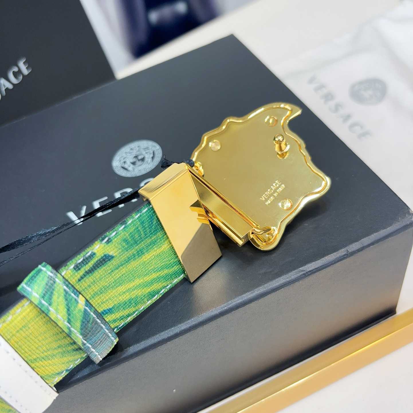 Versace Tiger La Medusa Leather Belt   40mm - PerfectKickZ