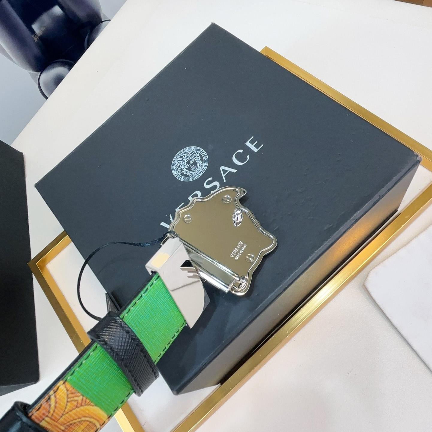 Versace Barocco Reversible Leather Belt    40mm - PerfectKickZ
