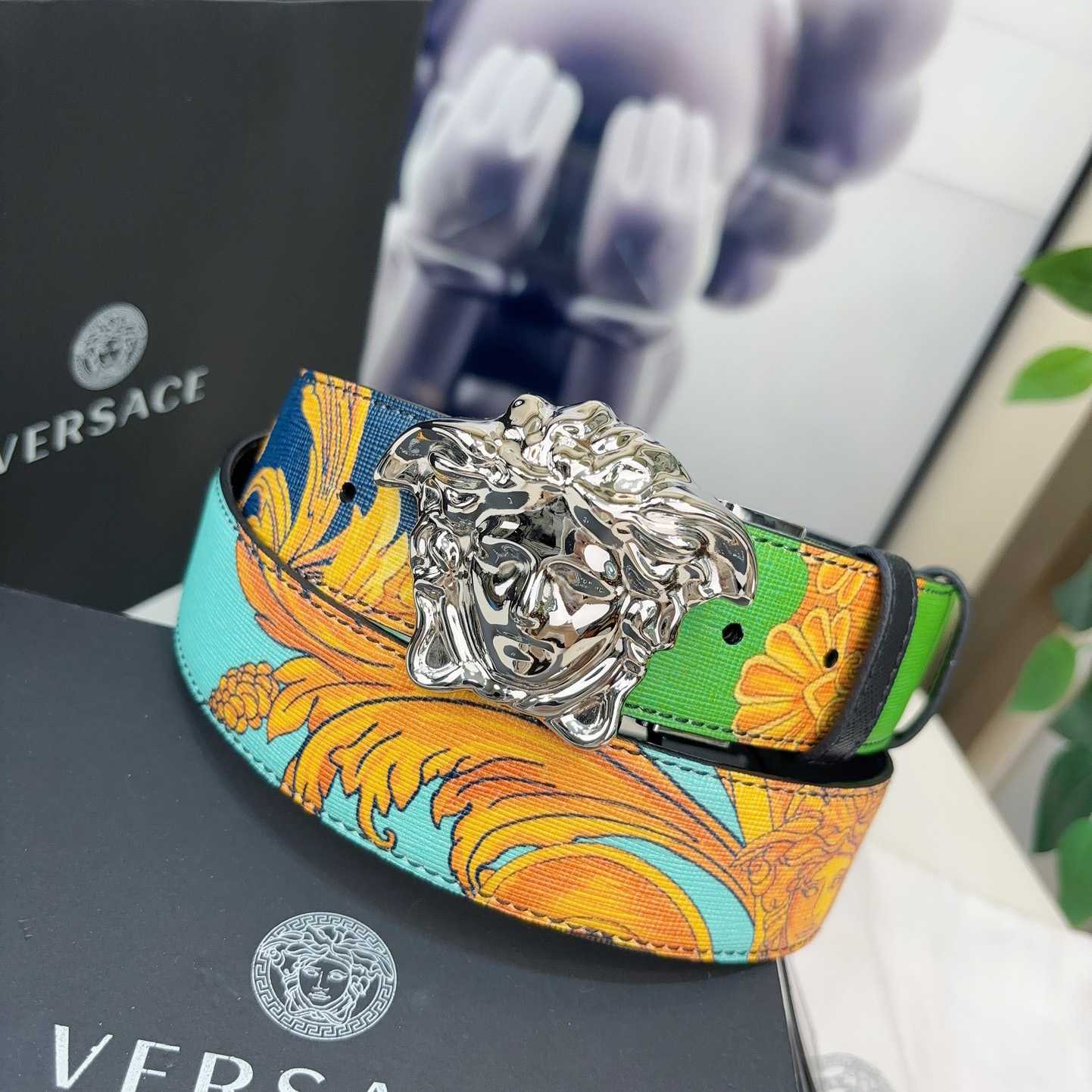 Versace Barocco Reversible Leather Belt    40mm - PerfectKickZ