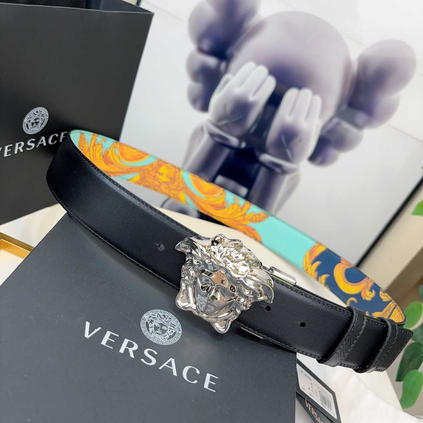 Versace Barocco Reversible Leather Belt    40mm - PerfectKickZ