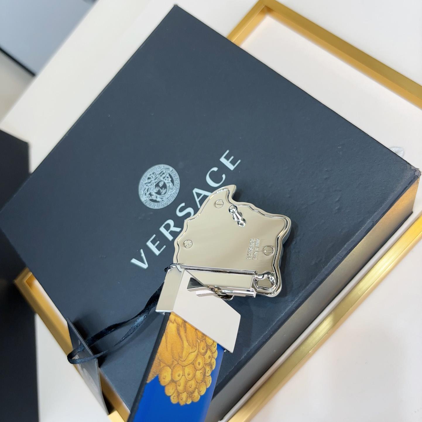 Versace Barocco Reversible Leather Belt    40mm - PerfectKickZ