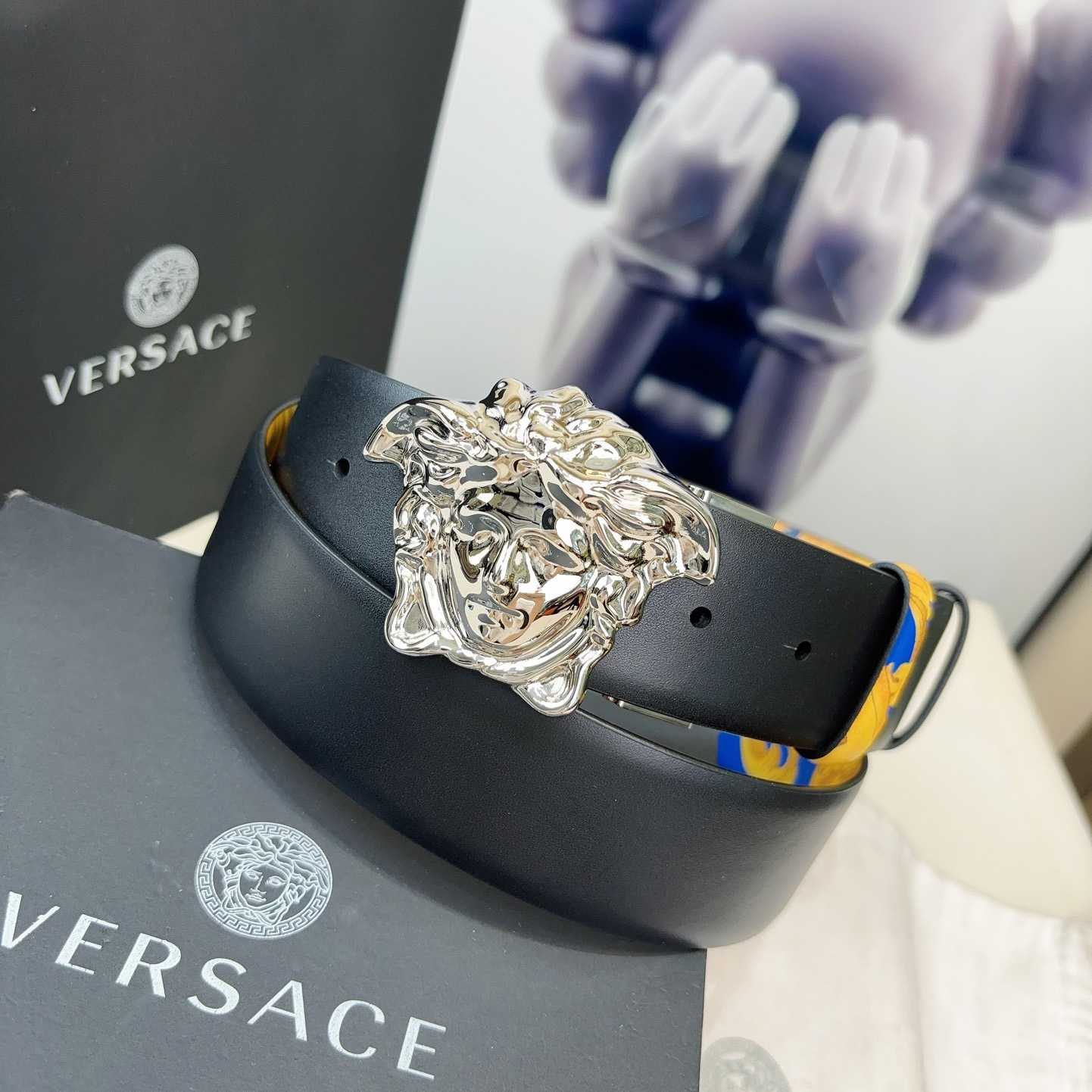 Versace Barocco Reversible Leather Belt    40mm - PerfectKickZ