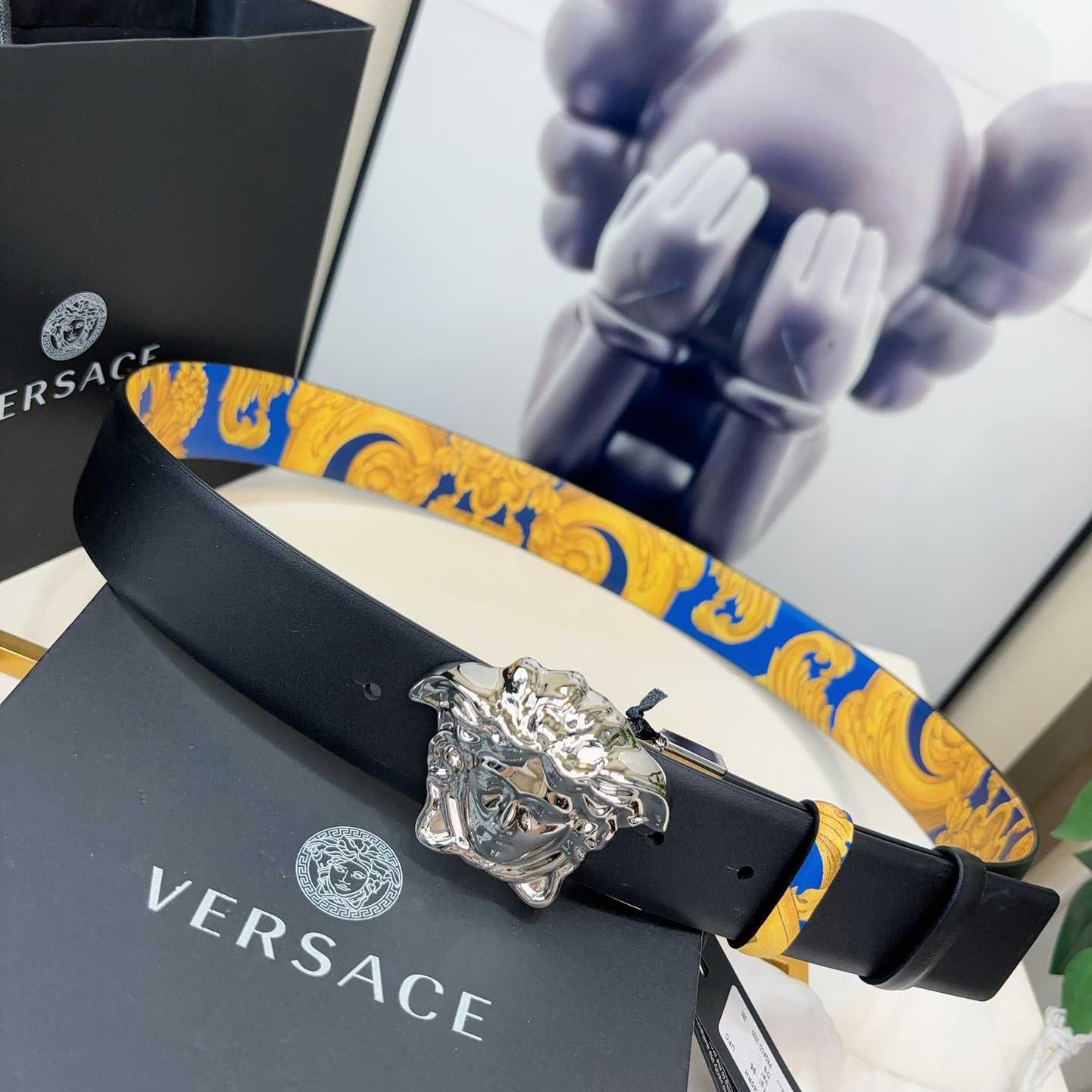 Versace Barocco Reversible Leather Belt    40mm - PerfectKickZ
