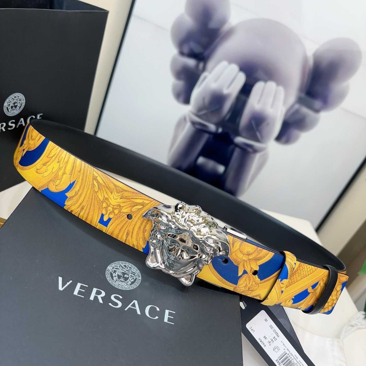Versace Barocco Reversible Leather Belt    40mm - PerfectKickZ