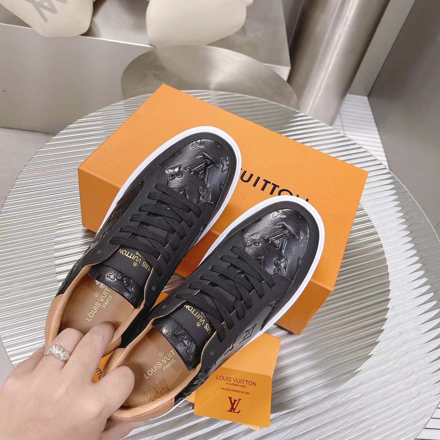Louis Vuitton Beverly Hills Sneaker    1A8V45 - PerfectKickZ