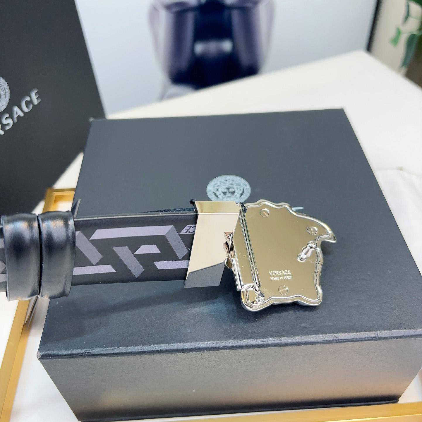 Versace Reversible Leather Belt    40mm - PerfectKickZ