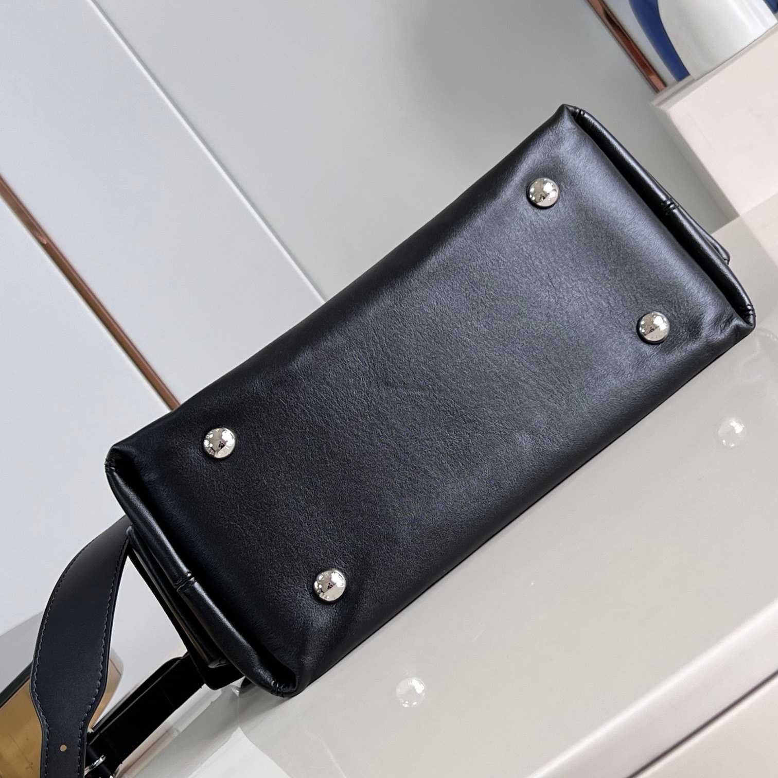 Louis Vuitton CarryAll Cargo PM   M24861 - PerfectKickZ