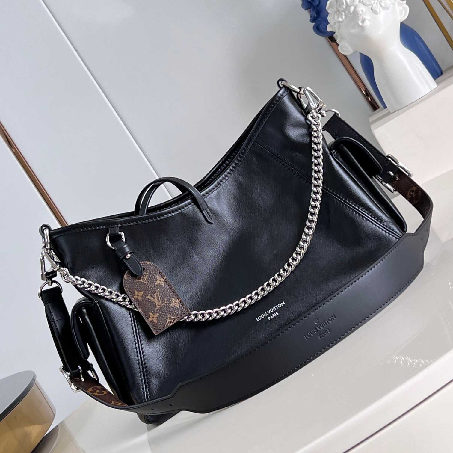 Louis Vuitton CarryAll Cargo PM   M24861 - PerfectKickZ