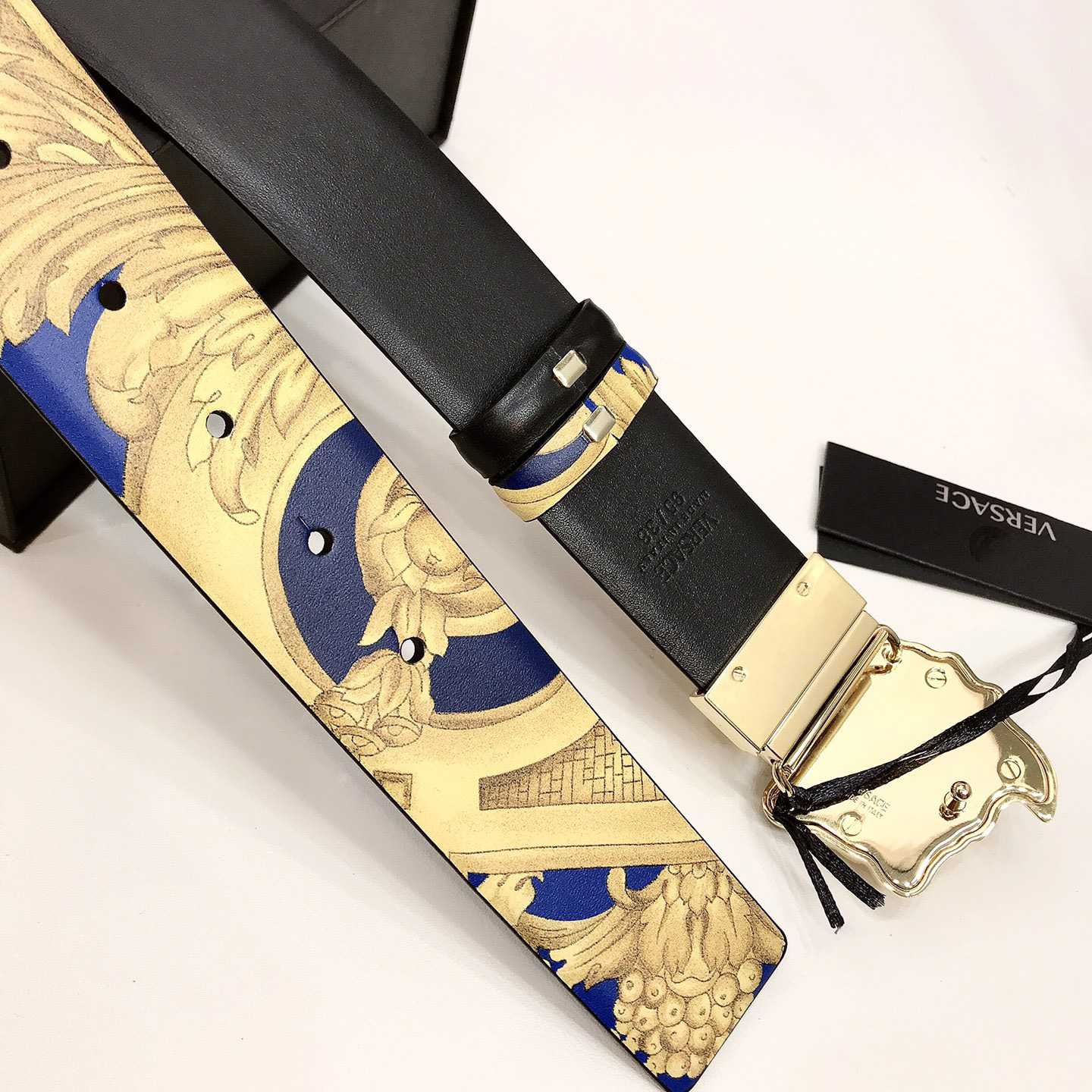 Versace Barocco Reversible Leather Belt    40mm - PerfectKickZ